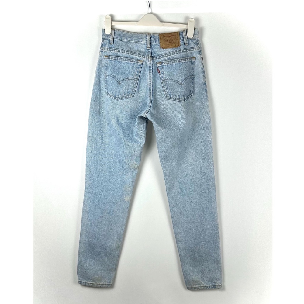 Vintage Levi’s Original 550 • Relaxed Fit • Distressed - Light Blue Wash - Small